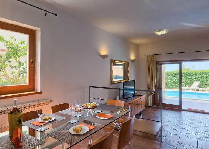 Feriehus Roza Poreč