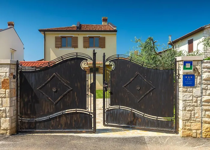 Roza Nyaraló Poreč